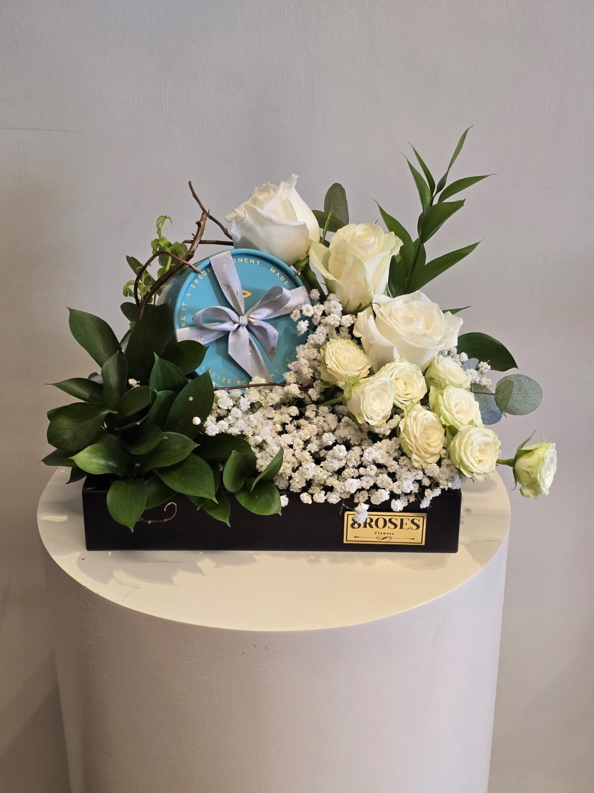 R015 صندوق القمر الأنيق