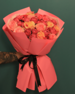 بوكيه "انغام الورد" – تنسيق جوري بدرجات وردية ودافئة - 1